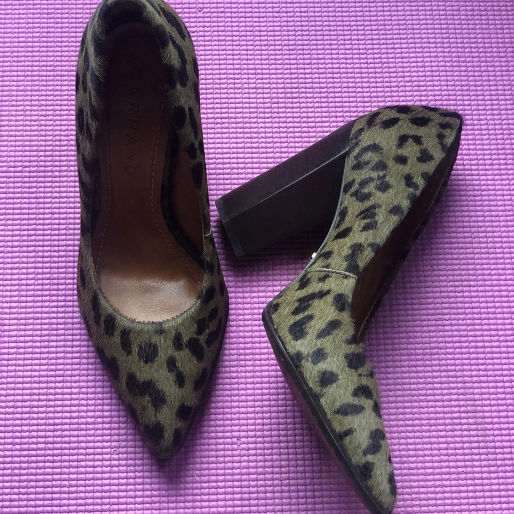 Carrano Leopard Pump - Picture 2 of 5
